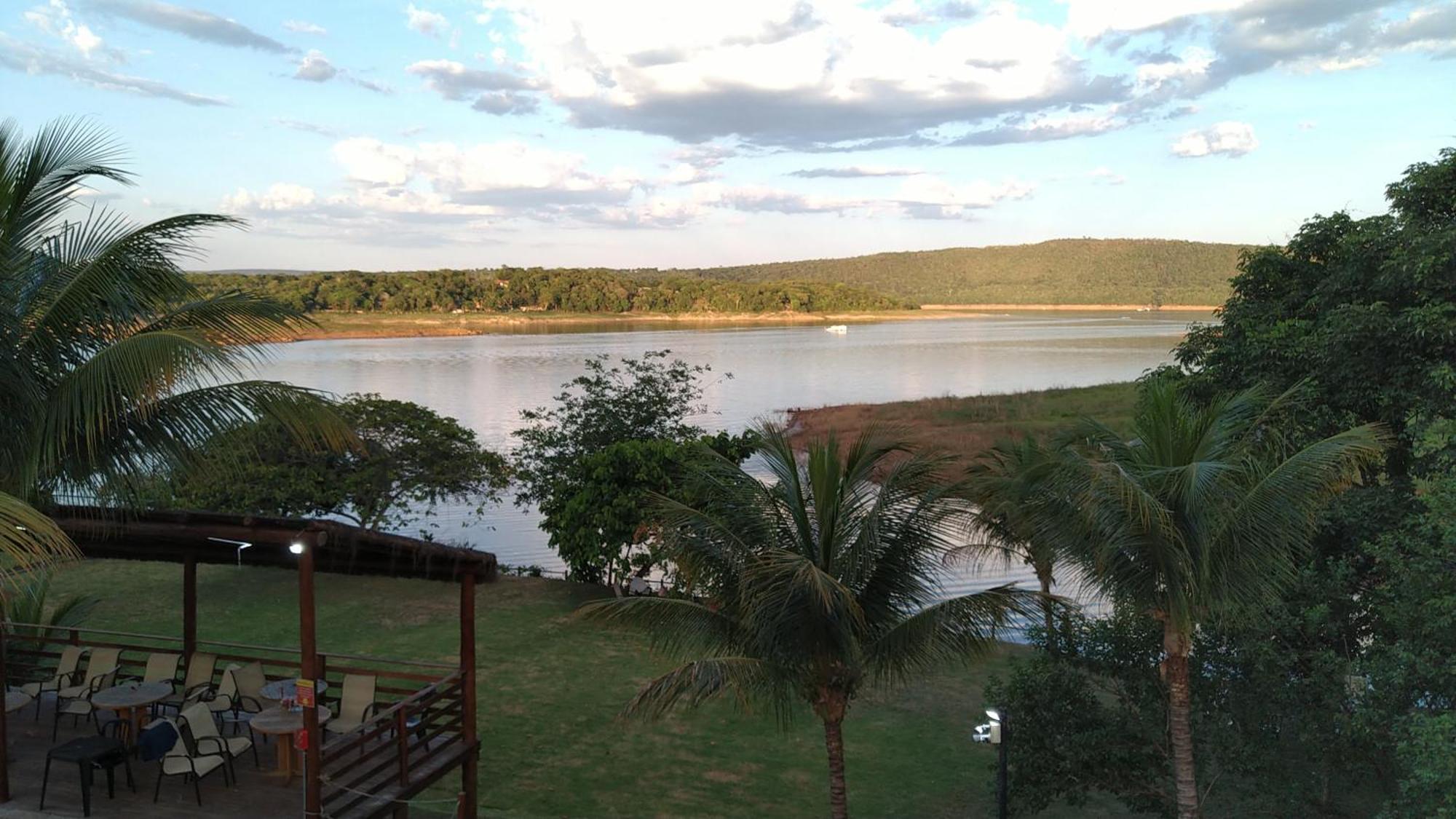 C104-AP-ALDEIA DO LAGO COM COZINHA e CHURRASQUEIRA em CALDAS NOVAS Caldas Novas Exterior foto