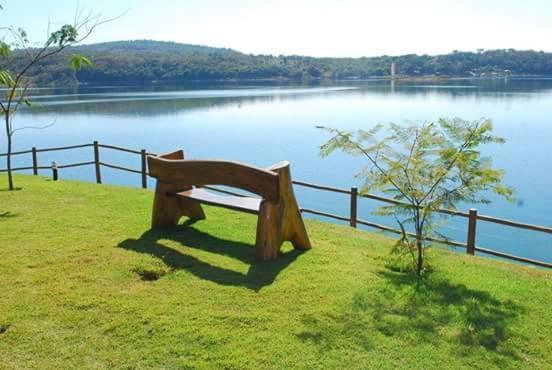 C104-AP-ALDEIA DO LAGO COM COZINHA e CHURRASQUEIRA em CALDAS NOVAS Caldas Novas Exterior foto